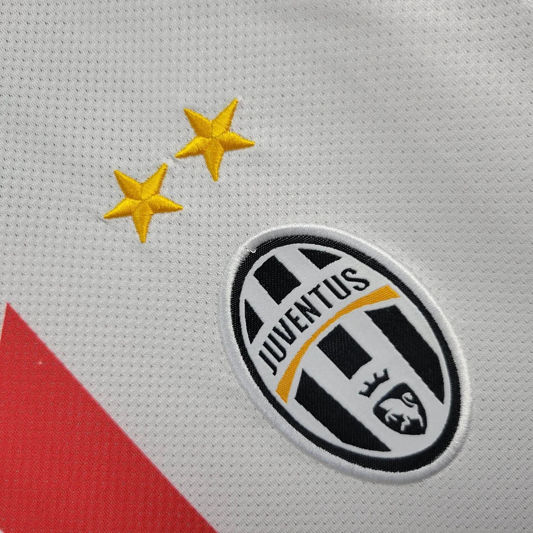 2010/2011 Retro Juventus Away Football Shirt 1:1 Thai Quality