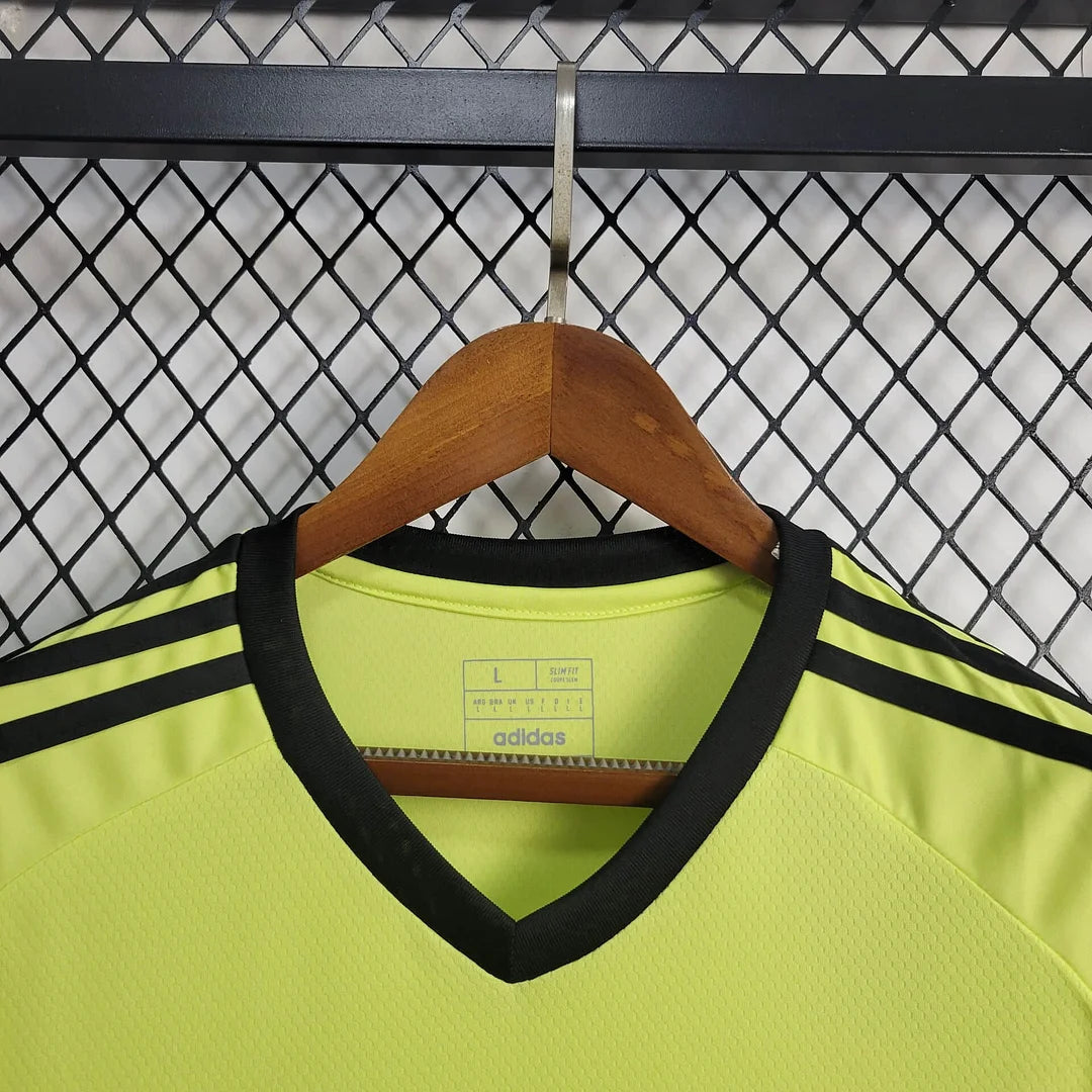 2024/2025 Real Madrid Goalkeeper Football Shirt 1:1