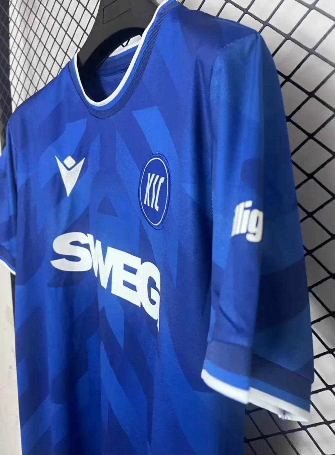 2025/2026 Karlsruher SC Home Football Shirt