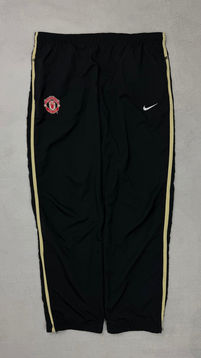 Manchester United Vintage Tracksuit Full Zipped 1:1 Thai Quality